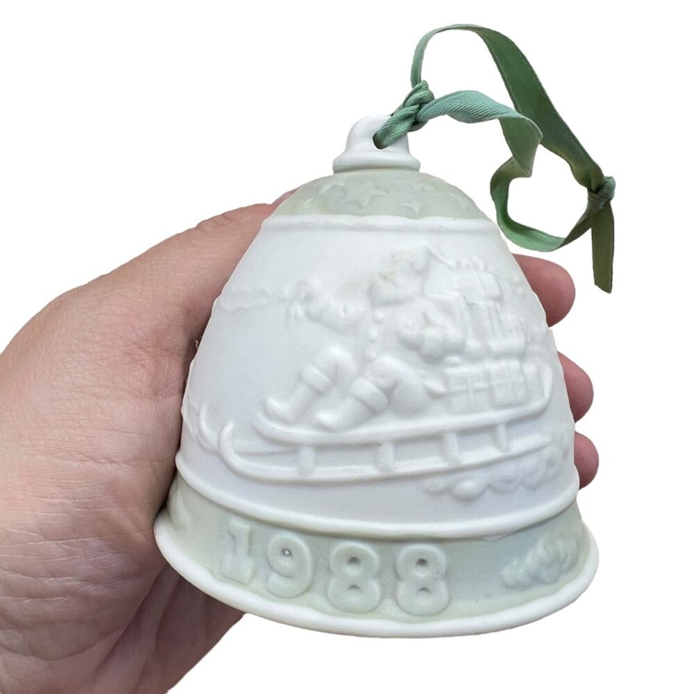 Lladró 1988 Porcelain Christmas Bell Ornament Reindeer Santa In Sleigh Design